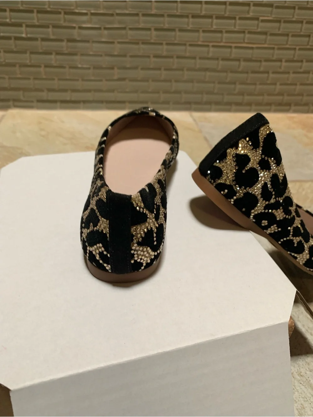 New Gianni Bini Size 5 Black & Gold Embellished Pointed Toe Flats